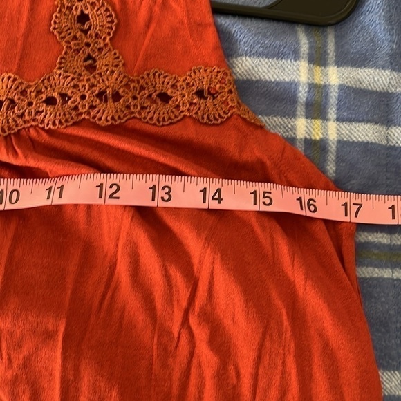 Hem & Thread Women’s Rust Tunic Top With Lace Size Small NWT - Picture 8 of 9